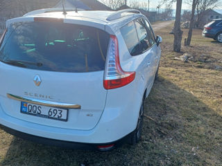 Renault Grand Scenic foto 3