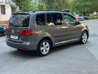 Volkswagen Touran foto 5