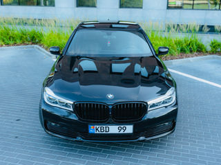 BMW 7 Series foto 4