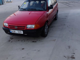 Opel Astra foto 2