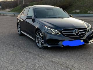 Mercedes E-Class foto 2