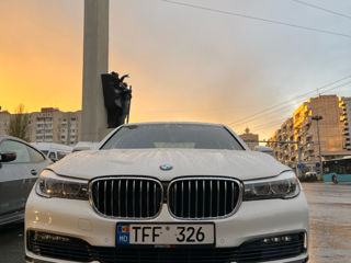 BMW 7 Series foto 4