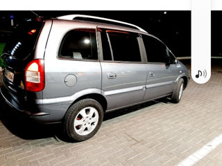 Opel Zafira foto 3