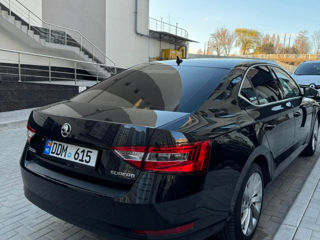 Skoda Superb foto 4