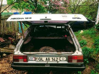 Opel Ascona foto 6