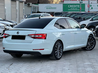 Skoda Superb foto 3