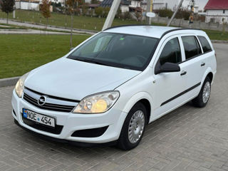 Opel Astra foto 2