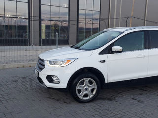 Ford Kuga foto 3