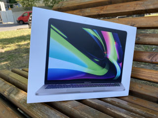 Cumpar  MacBook Pro 13  2020 - M1  / 256gb - 512gb !!!