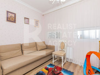 Apartament cu 2 camere, 80 m², Botanica, Chișinău foto 9
