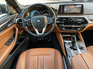 BMW 5 Series foto 14