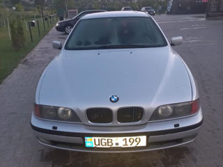 BMW 5 Series foto 9