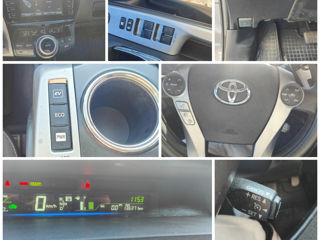 Toyota Prius v foto 10