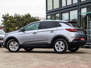 Opel Grandland X foto 2