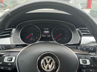 Volkswagen Passat foto 3