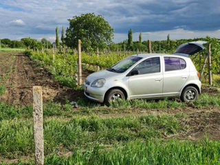 Toyota Yaris foto 4