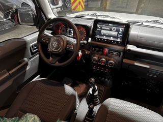 Suzuki Jimny foto 16