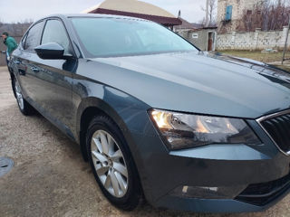 Skoda Superb foto 2