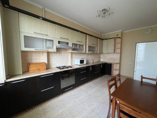 Apartament cu 3 camere, 94 m², Râșcani, Chișinău