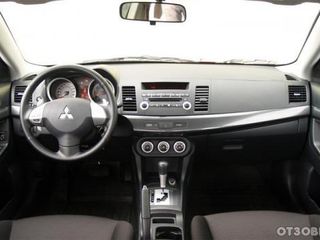 Mitsubishi Lancer foto 1