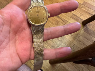 Продам часы omega