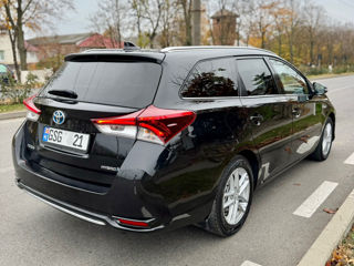 Toyota Auris foto 6