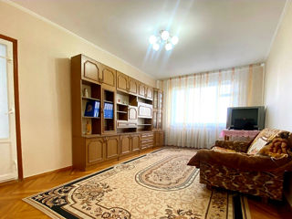Apartament cu 3 camere, 98 m², Botanica, Chișinău foto 5