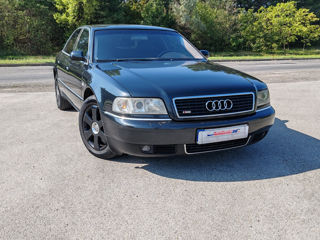 Audi A8 foto 1