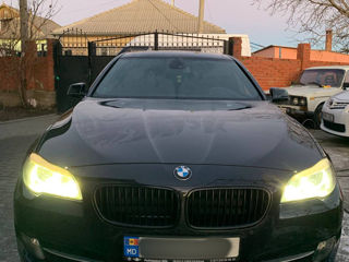 BMW 5 Series foto 2