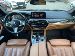 BMW 5 Series foto 7