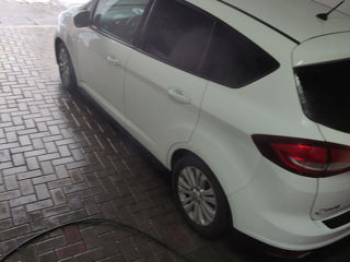 Ford C-Max foto 2