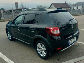 Dacia Sandero Stepway foto 2