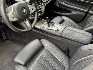 BMW 7 Series foto 6