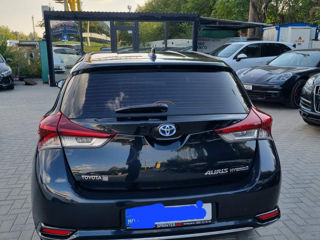 Toyota Auris foto 4