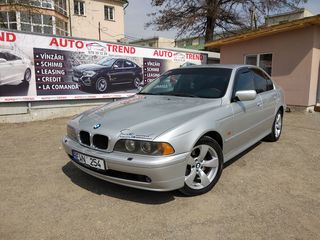 BMW 5 Series foto 3