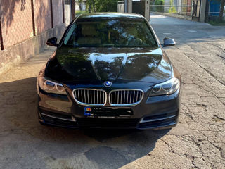 BMW 5 Series foto 1