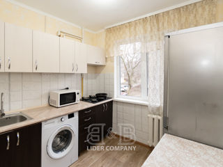 Apartament cu 3 camere, 64 m², Botanica, Chișinău foto 2