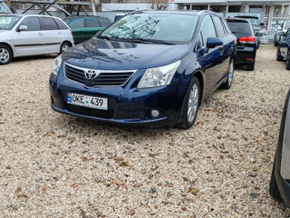 Toyota Avensis foto 3