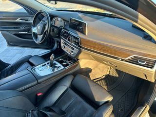 BMW 7 Series foto 6