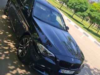 BMW 5 Series foto 4