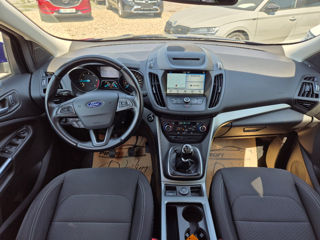 Ford Kuga foto 10