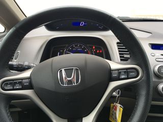 Honda Civic Hibrid foto 3