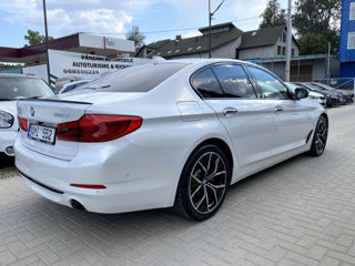 BMW 5 Series foto 2