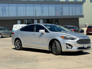 Ford Fusion foto 2