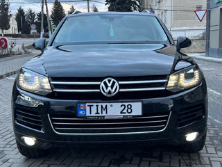 Volkswagen Touareg foto 2