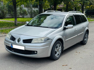 Renault Megane foto 2