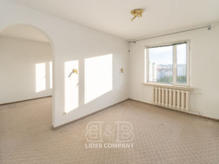 Apartament cu 4 camere, 138 m², Buiucani, Chișinău foto 9