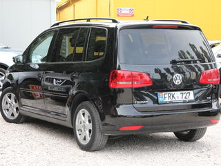 Volkswagen Touran foto 5