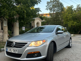 Volkswagen Passat CC foto 2