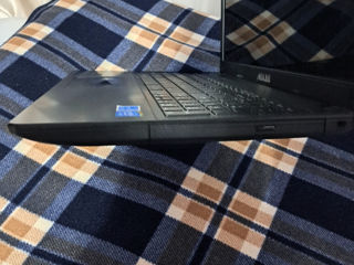 Vând laptop Asus de urgență